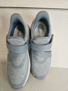 SALE!! Orthofeet Naya Hands Free Light Blue Slip-On Sneakers w/Hook & Loop Strap